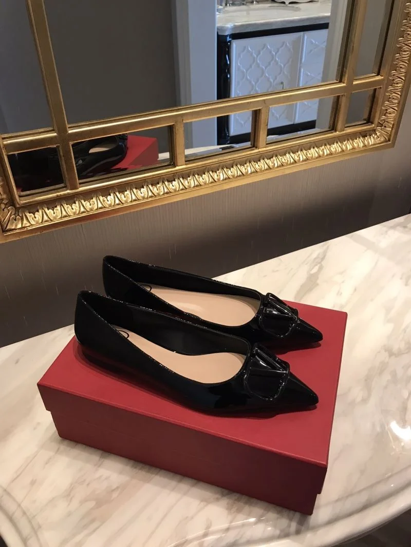 Sustainable Valentino Low Shoes 36706