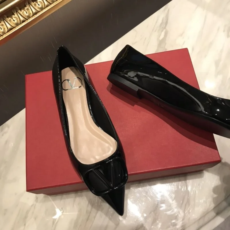 Sustainable Valentino Low Shoes 36706