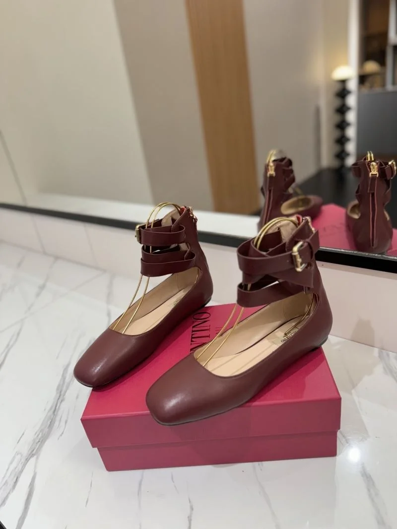 MultiPurpose Valentino Low Shoes 36708