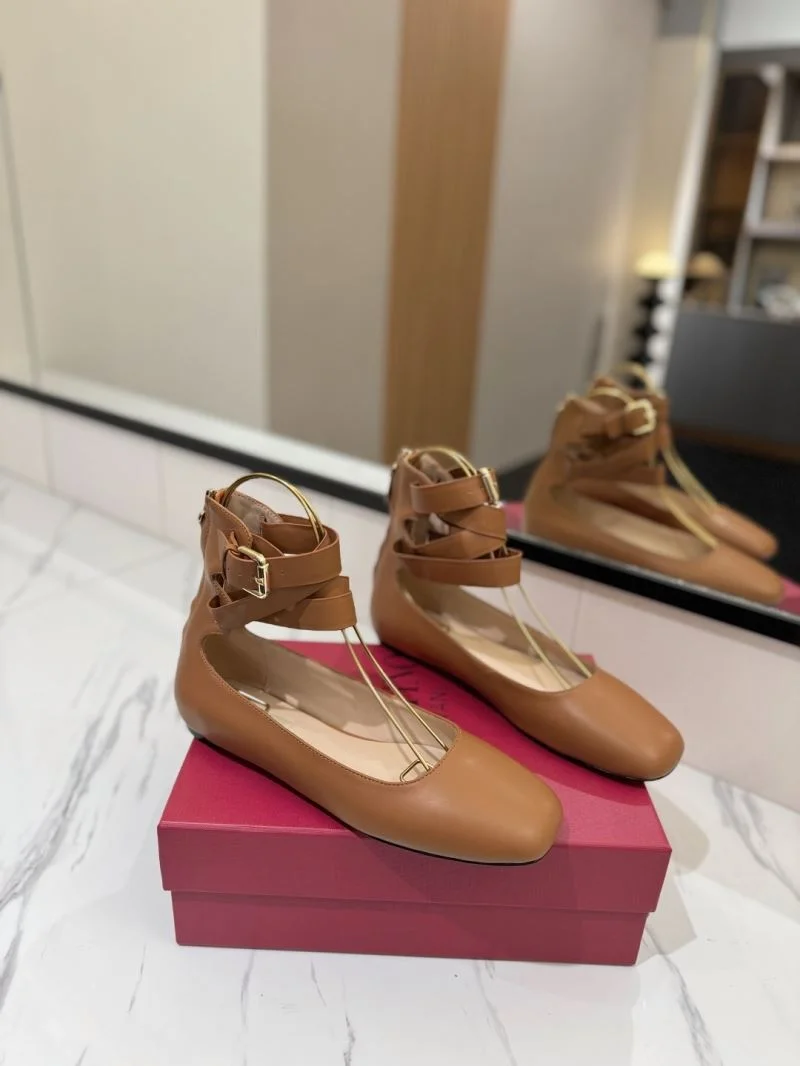 Original Valentino Low Shoes 36693