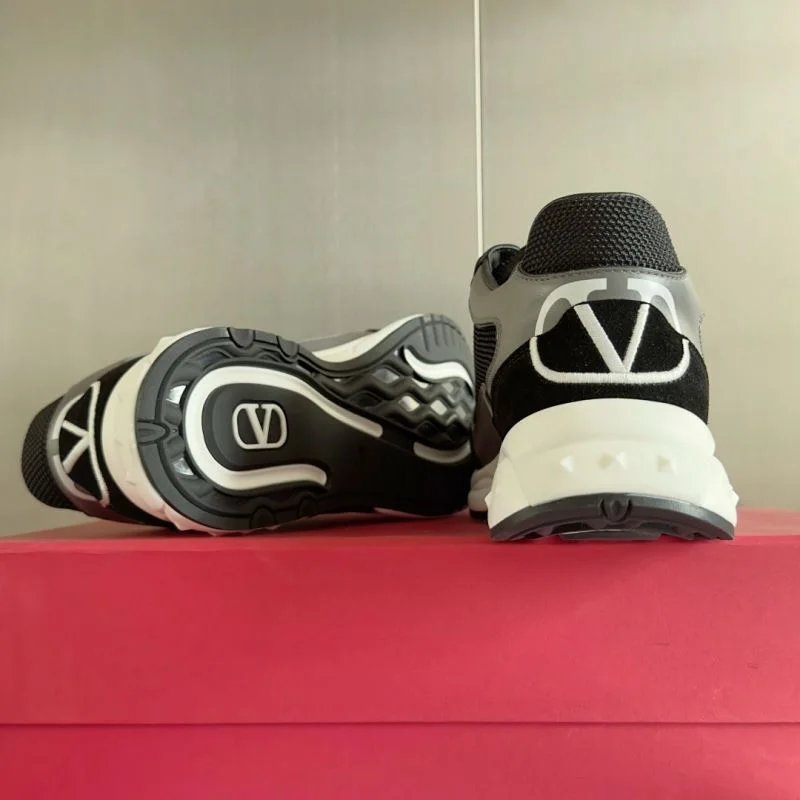 NewStyle Valentino Low Shoes 36442