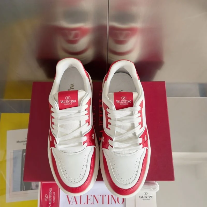 Valentino Low Shoes ComfortFit 36446