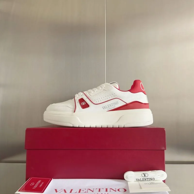 Classic Valentino Low Shoes 36452