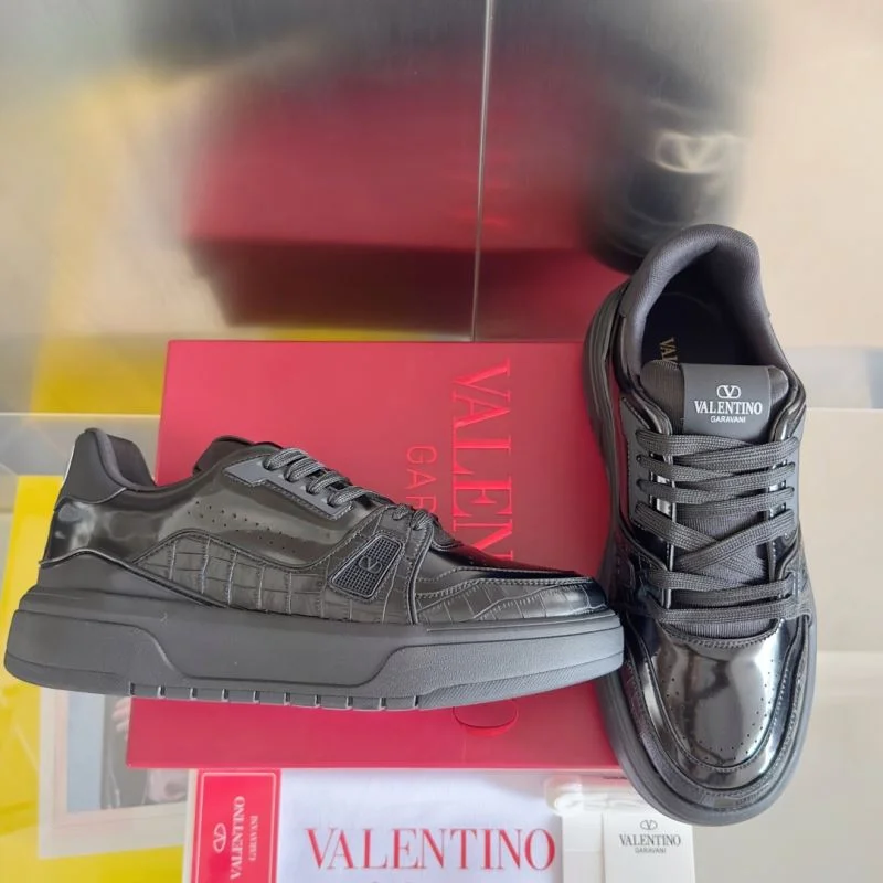 BestValue Valentino Low Shoes 36453
