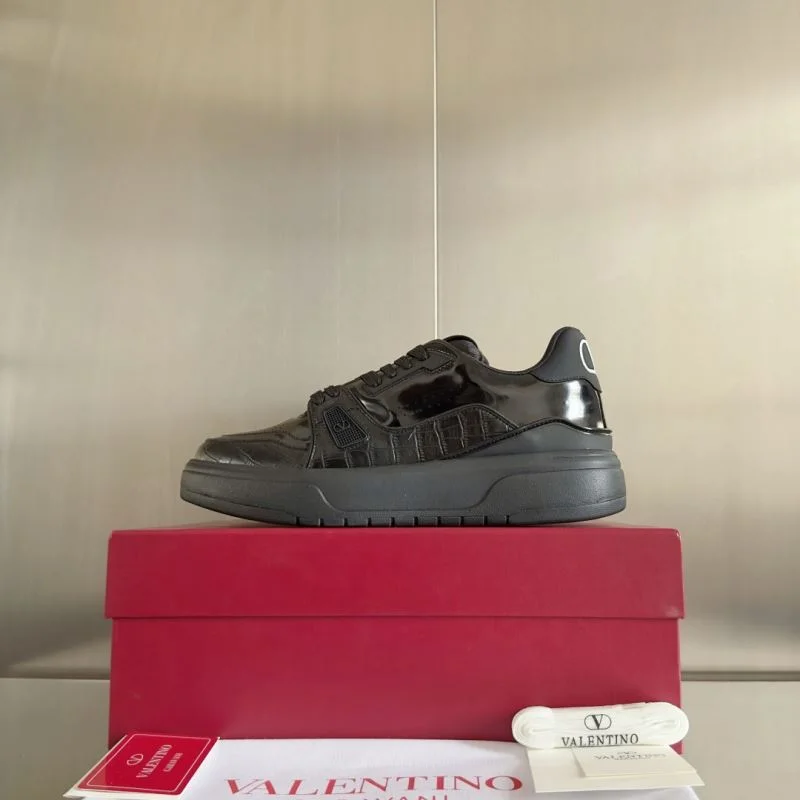 BestValue Valentino Low Shoes 36453