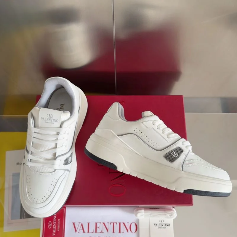Sleek Valentino Low Shoes 36461