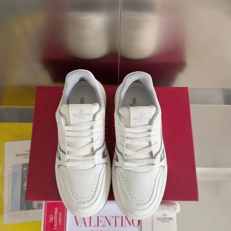 Sleek Valentino Low Shoes 36461