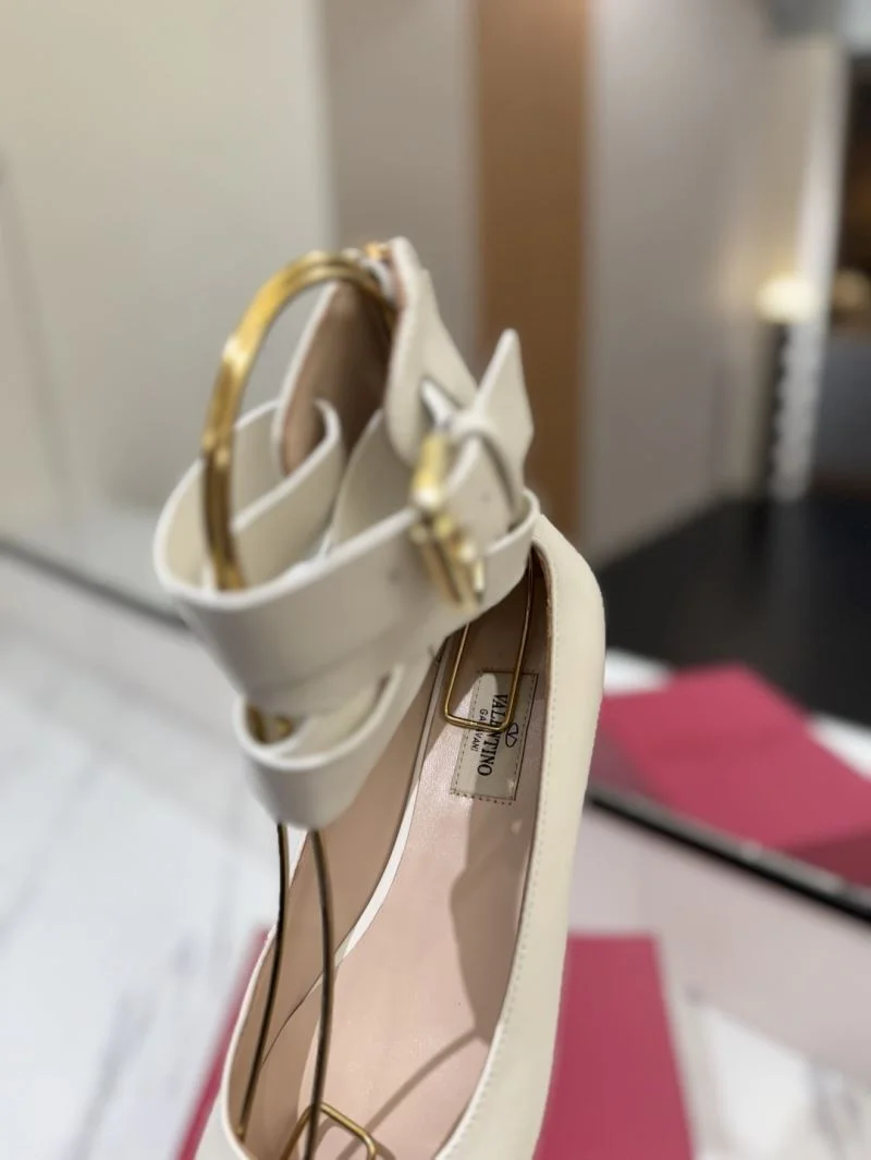 Valentino Low Shoes ModernLook 36443