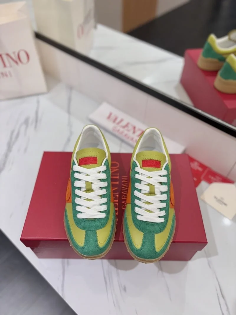 Sophisticated Valentino Low Shoes 36441