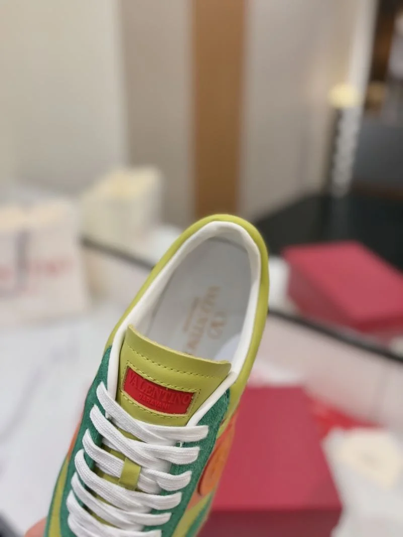 Sophisticated Valentino Low Shoes 36441