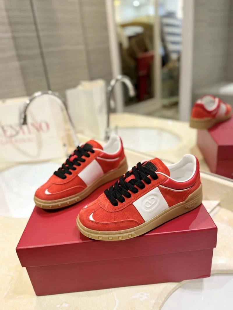 Valentino Low Shoes EyeCatching 36463