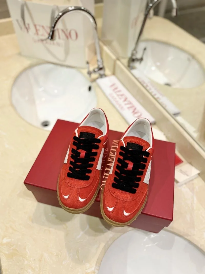 Valentino Low Shoes EyeCatching 36463