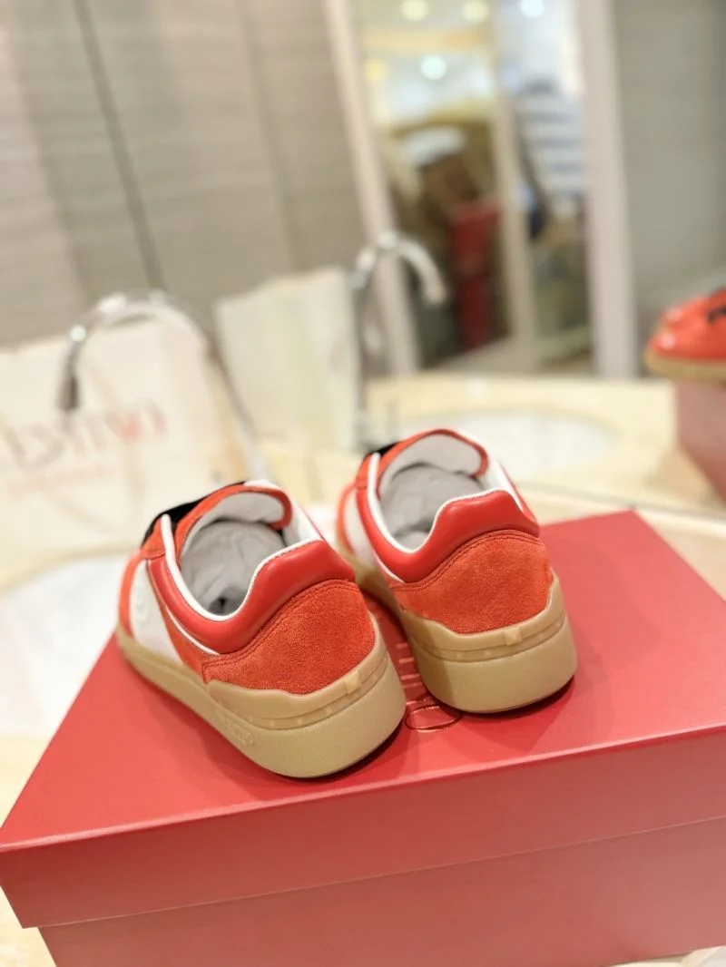 Valentino Low Shoes EyeCatching 36463