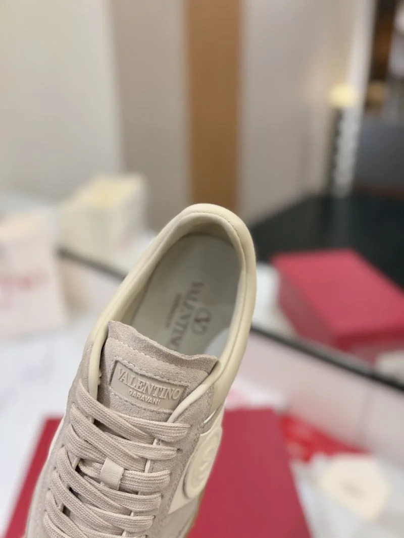 Valentino Low Shoes GoodFit 36462