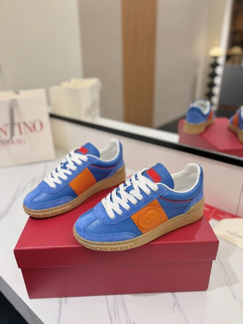 Valentino Low Shoes Unisex 36465