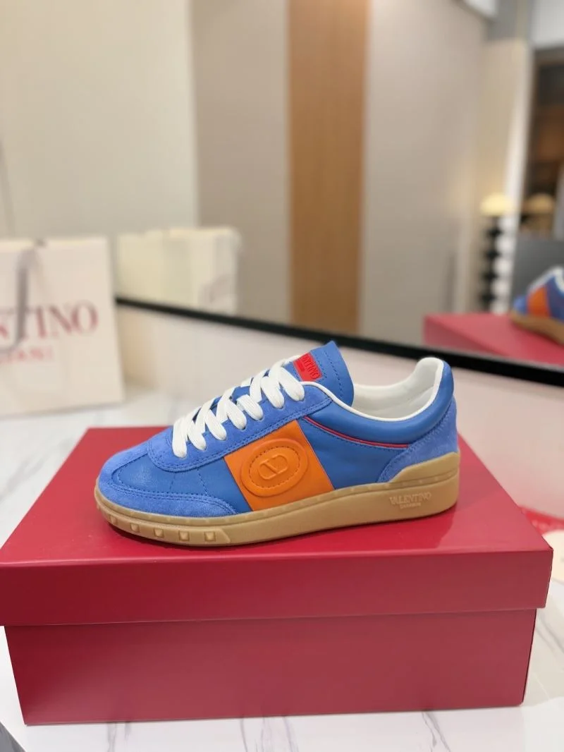 Valentino Low Shoes Unisex 36465