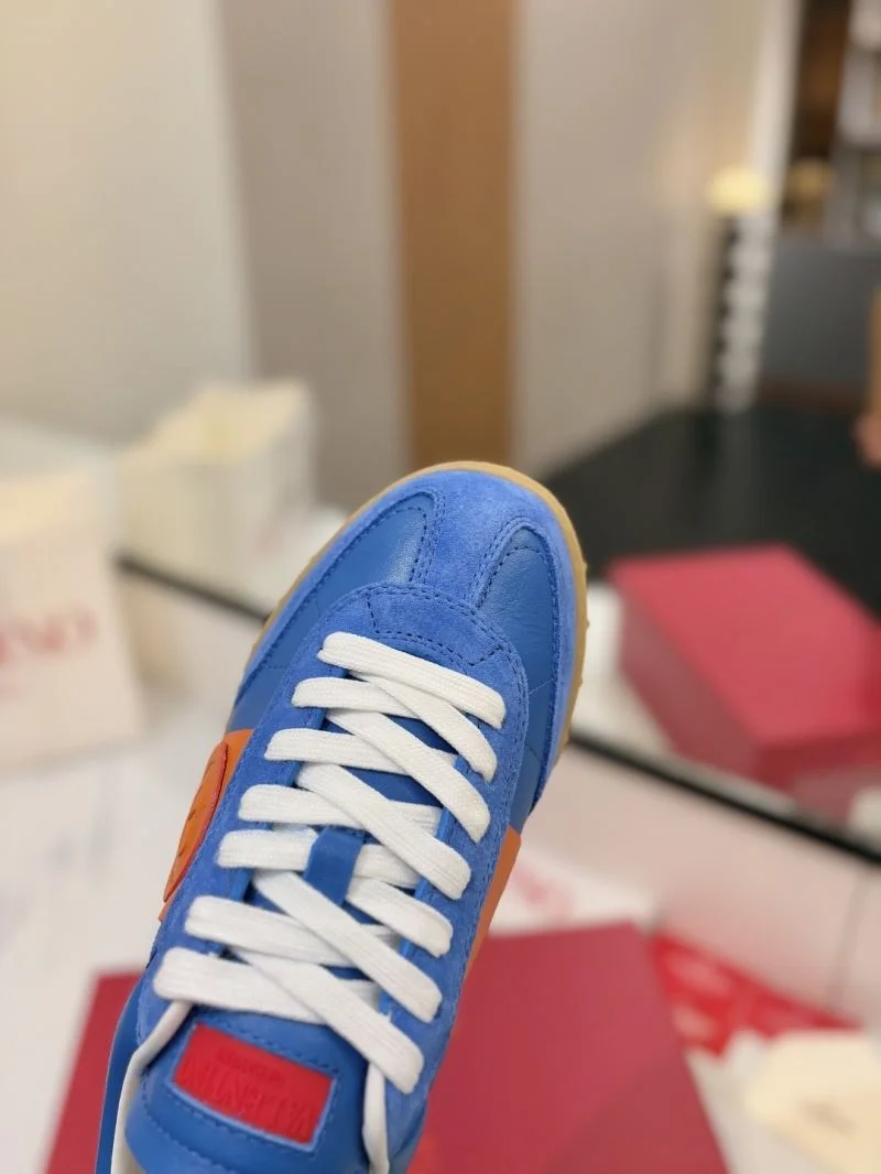 Valentino Low Shoes Unisex 36465
