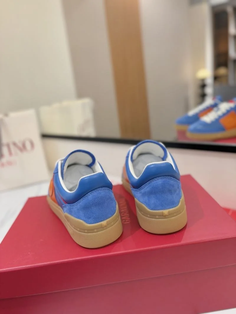 Valentino Low Shoes Unisex 36465
