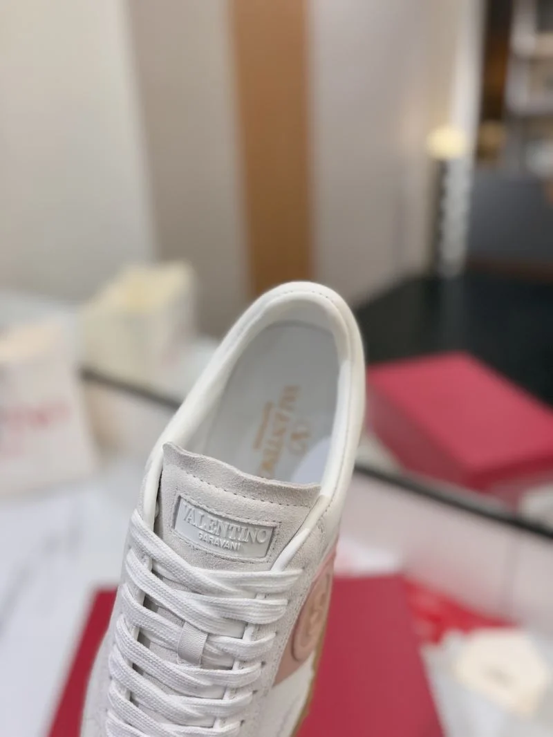 Premium Valentino Low Shoes 36459