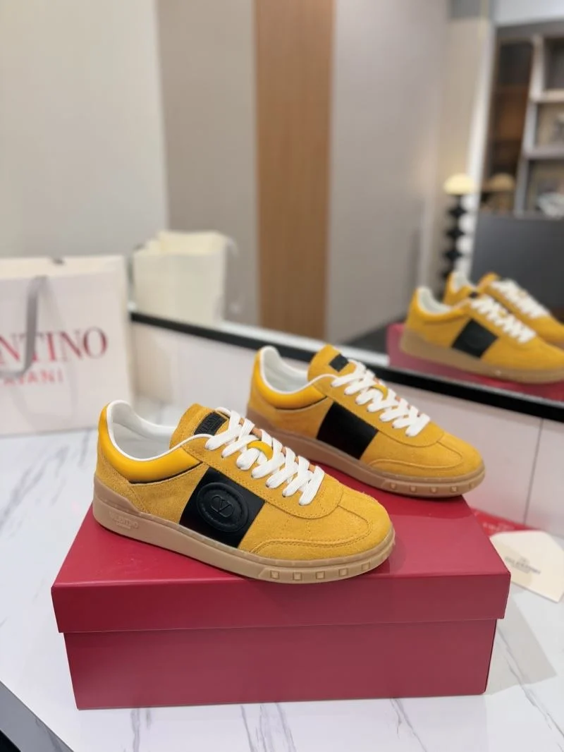 Valentino Low Shoes Contemporary 36436