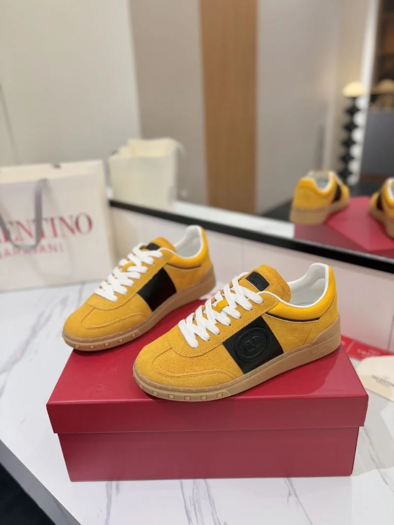 Valentino Low Shoes Contemporary 36436