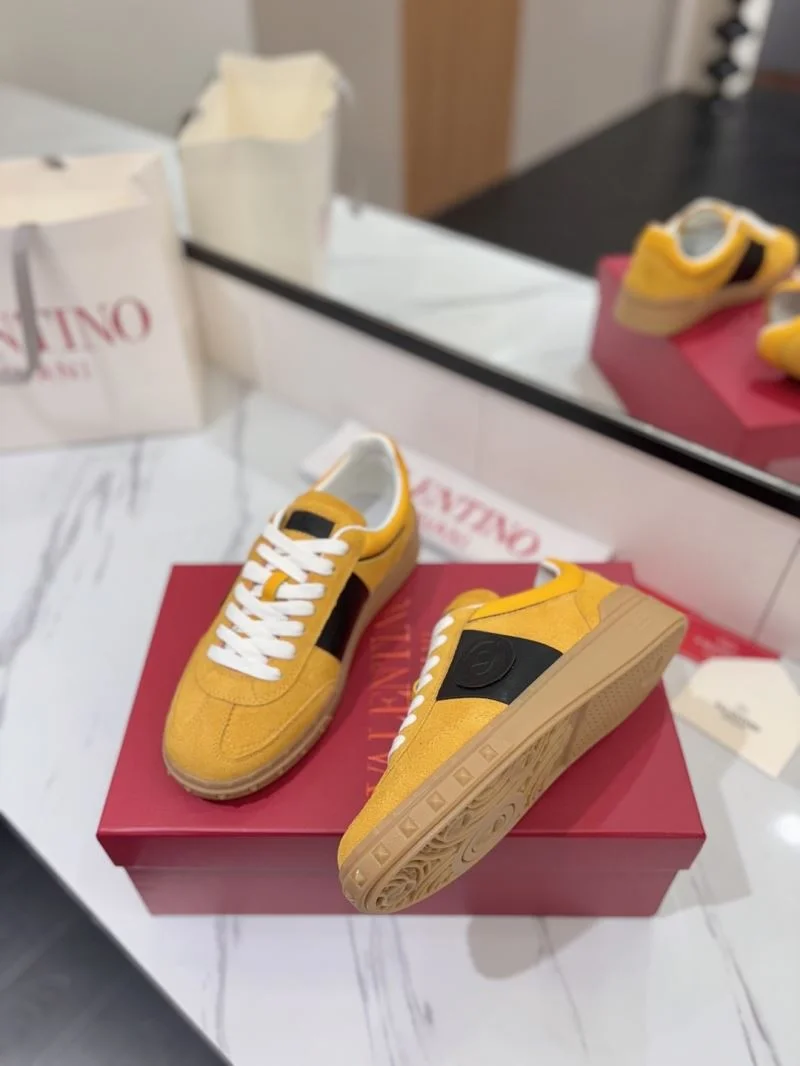 Valentino Low Shoes Contemporary 36436