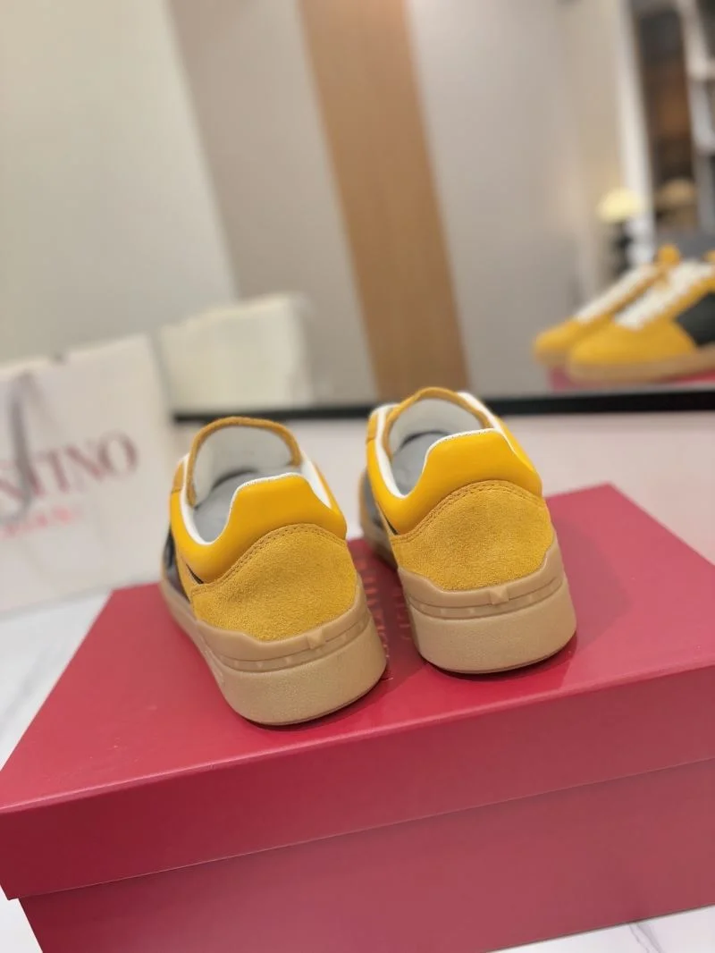 Valentino Low Shoes Contemporary 36436
