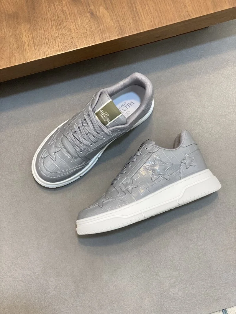 Premium Valentino Low Shoes 37024