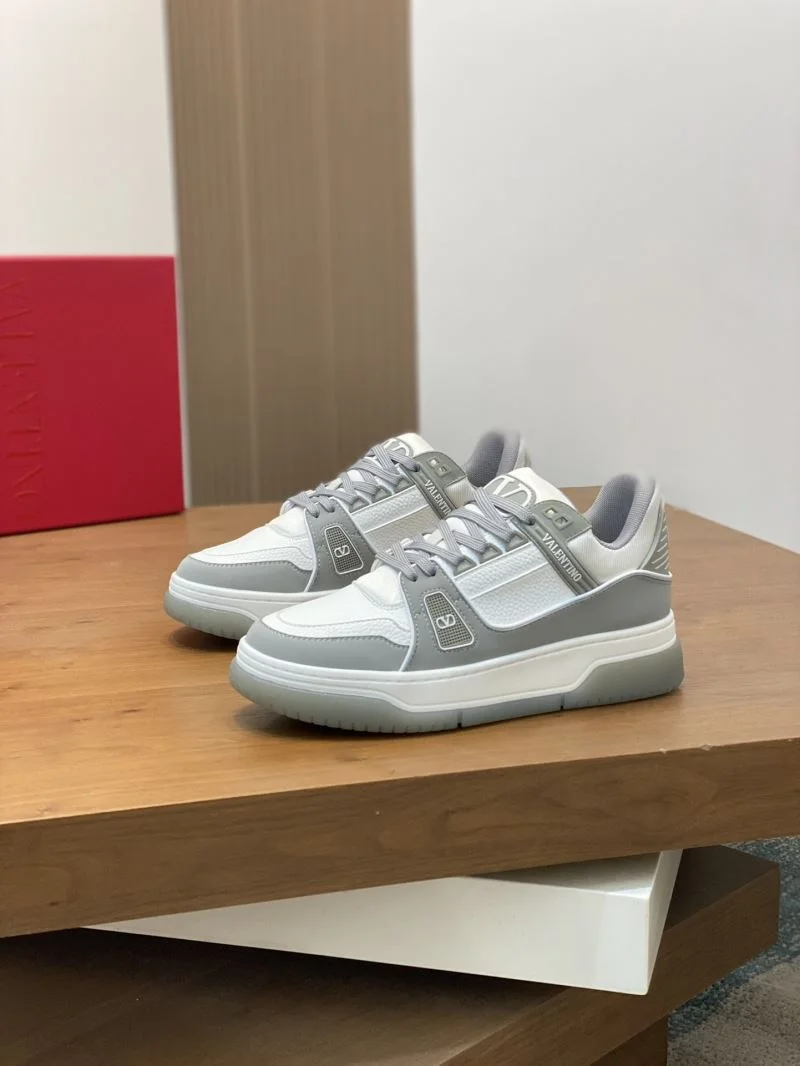 ComfortFit Valentino Low Shoes 37022
