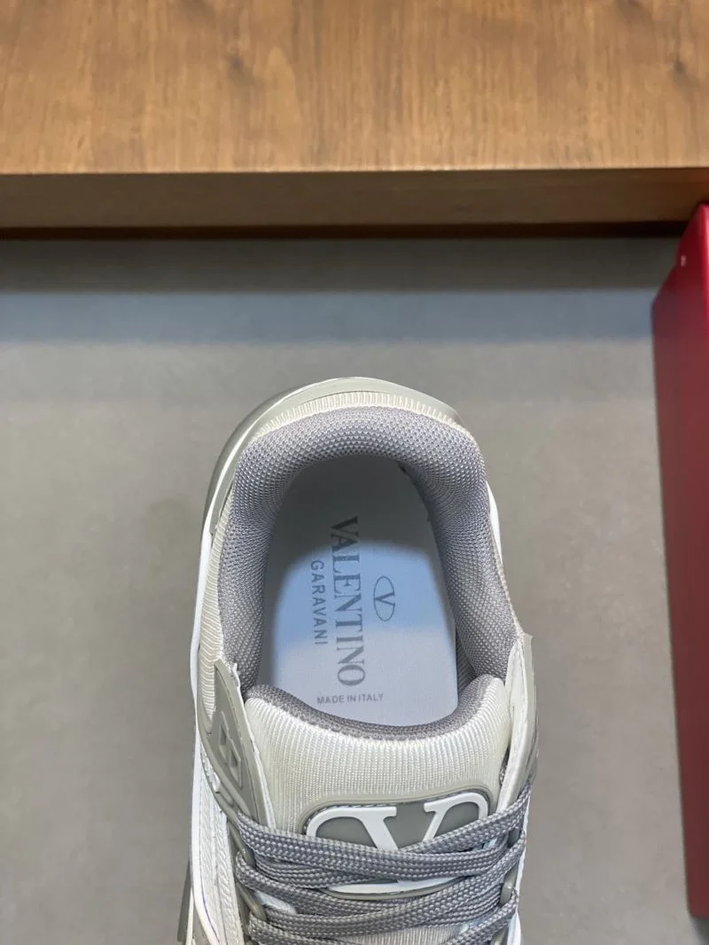 ComfortFit Valentino Low Shoes 37022