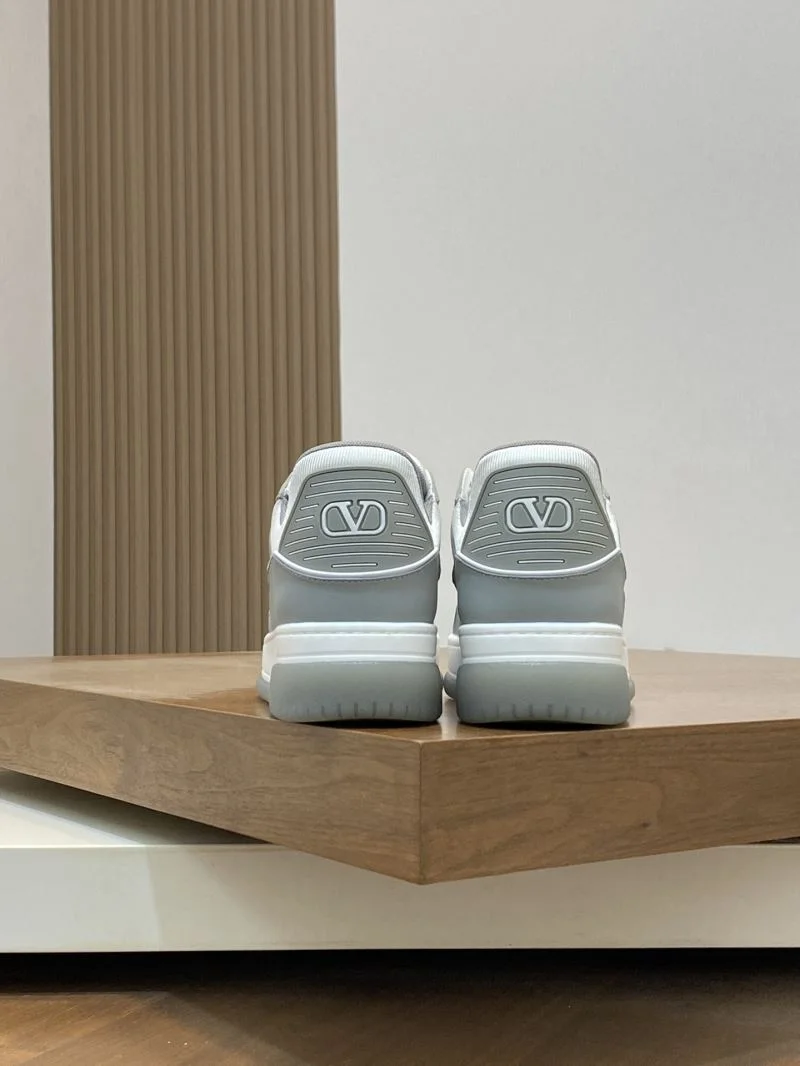 ComfortFit Valentino Low Shoes 37022