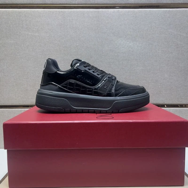 Popular Valentino Low Shoes 37017