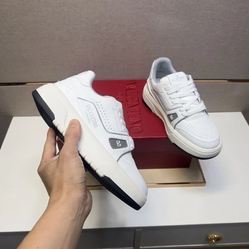 Valentino Low Shoes Supportive 37015