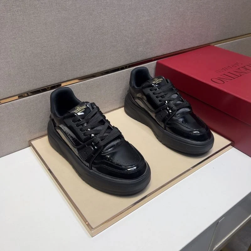 Valentino Low Shoes AllSeason 37003