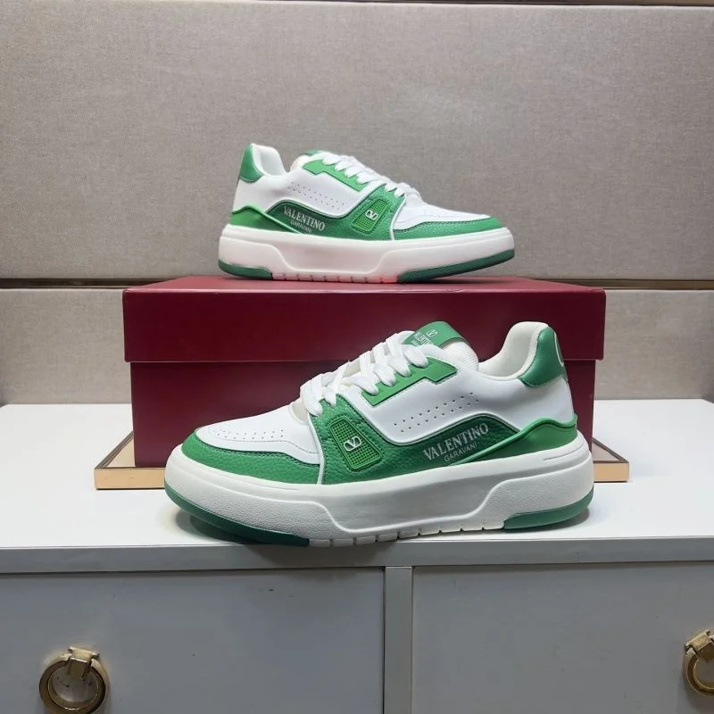 Valentino Low Shoes Practical 37008