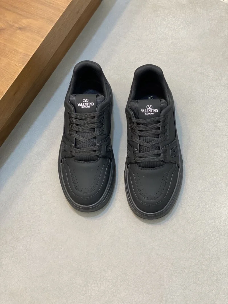 Casual Valentino Low Shoes 37002