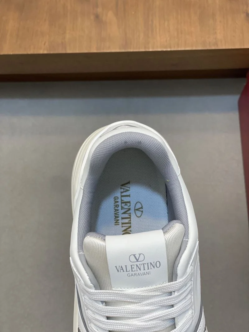 Valentino Low Shoes DailyWear 36998
