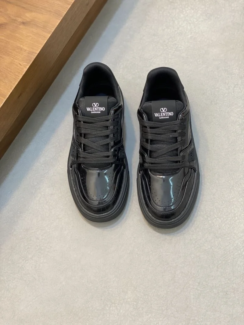 Popular Valentino Low Shoes 36997