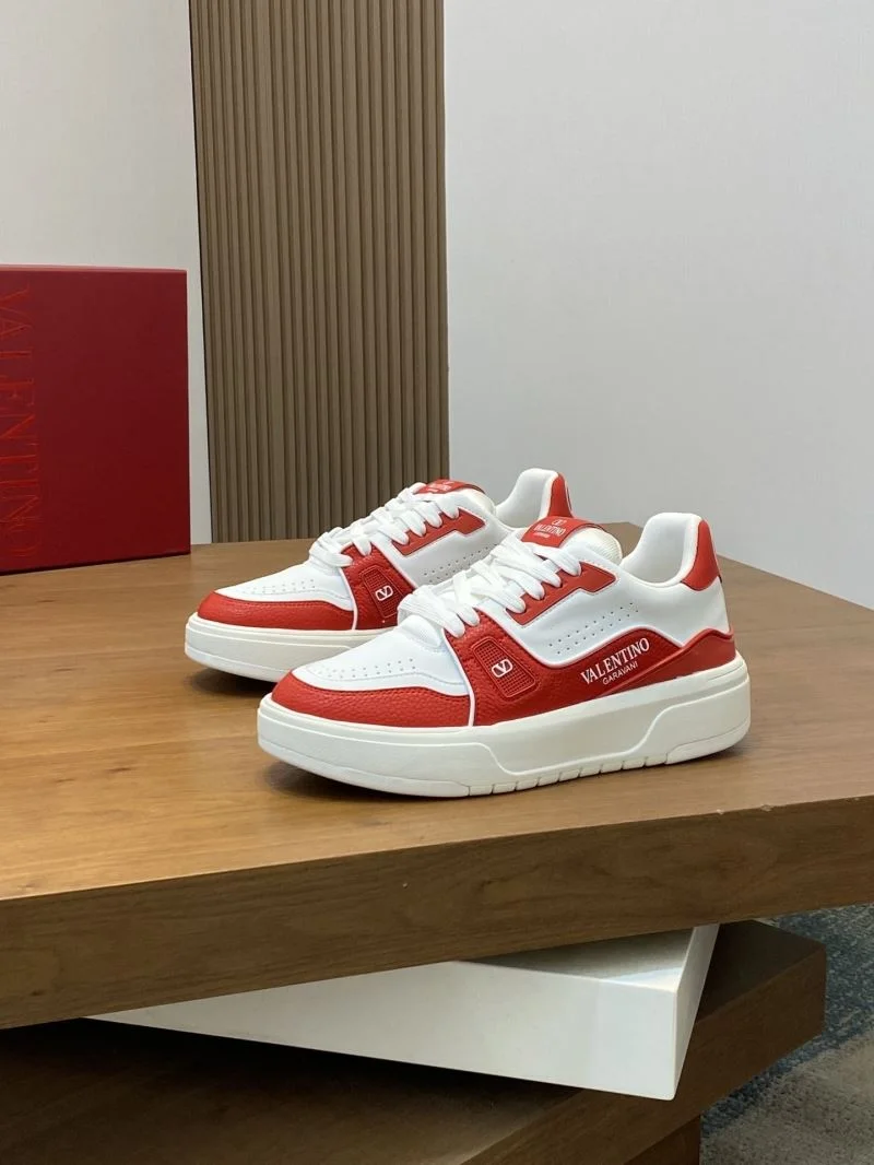 Valentino Low Shoes Versatile 36994