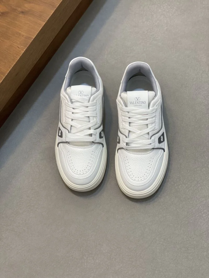 Valentino Low Shoes Breathable 37009