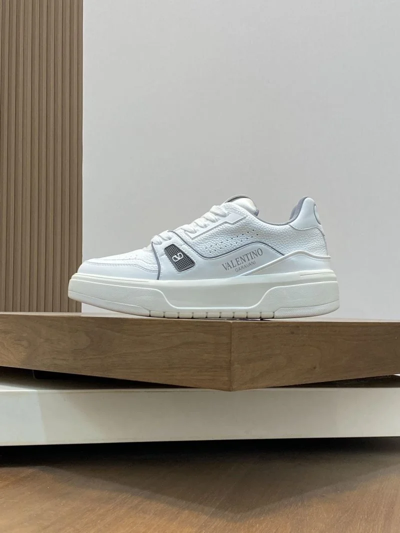 Valentino Low Shoes Breathable 37009