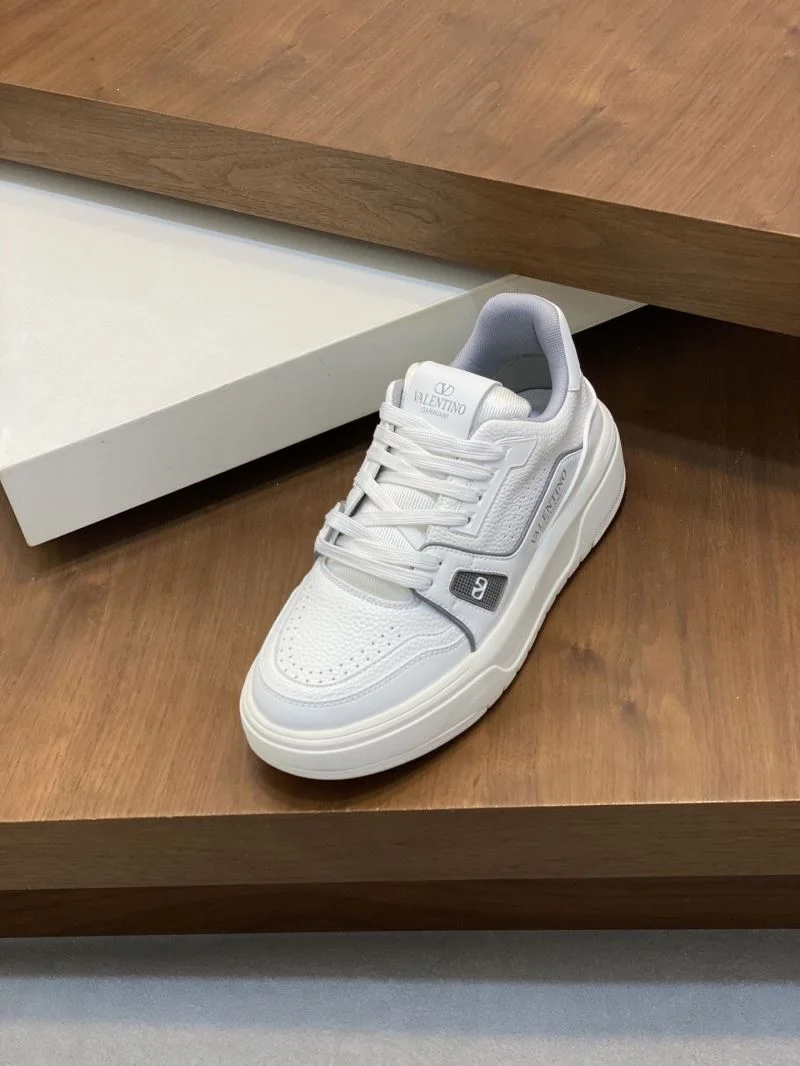Valentino Low Shoes Breathable 37009
