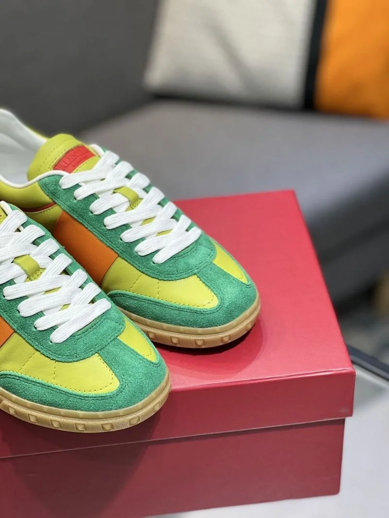 Valentino Low Shoes Fashionable 36999