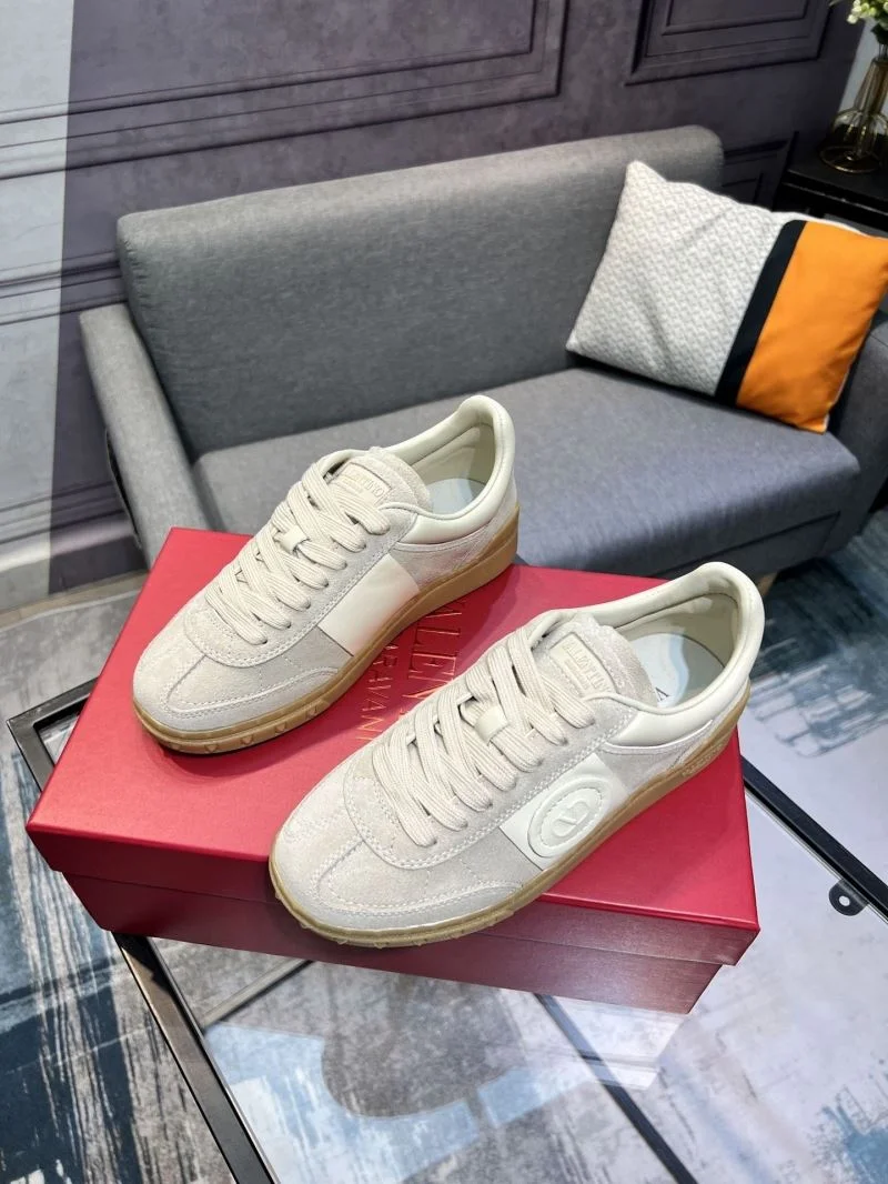 Bold Valentino Low Shoes 36989