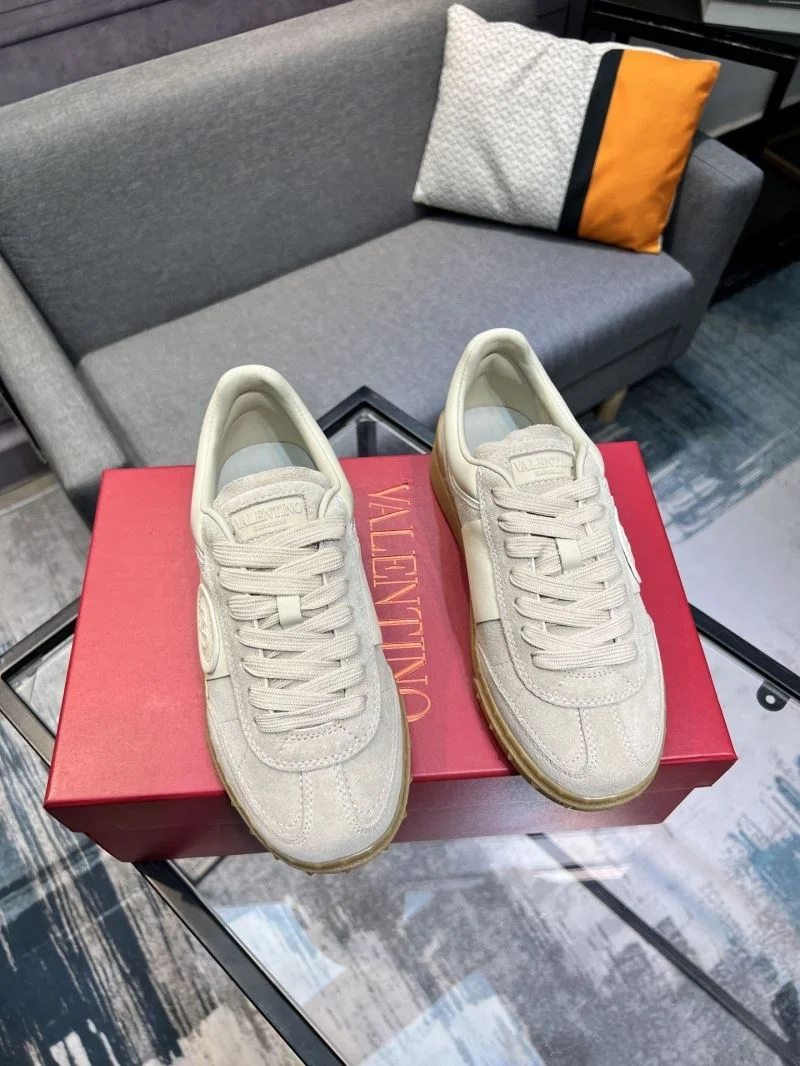 Bold Valentino Low Shoes 36989