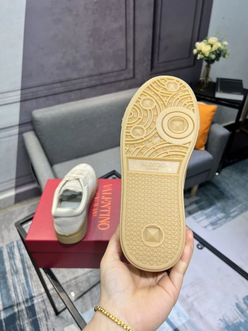 Bold Valentino Low Shoes 36989