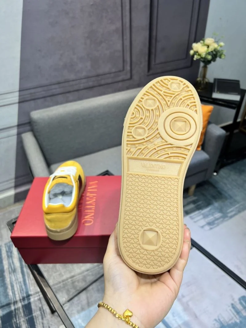 Valentino Low Shoes WeatherProof 36988