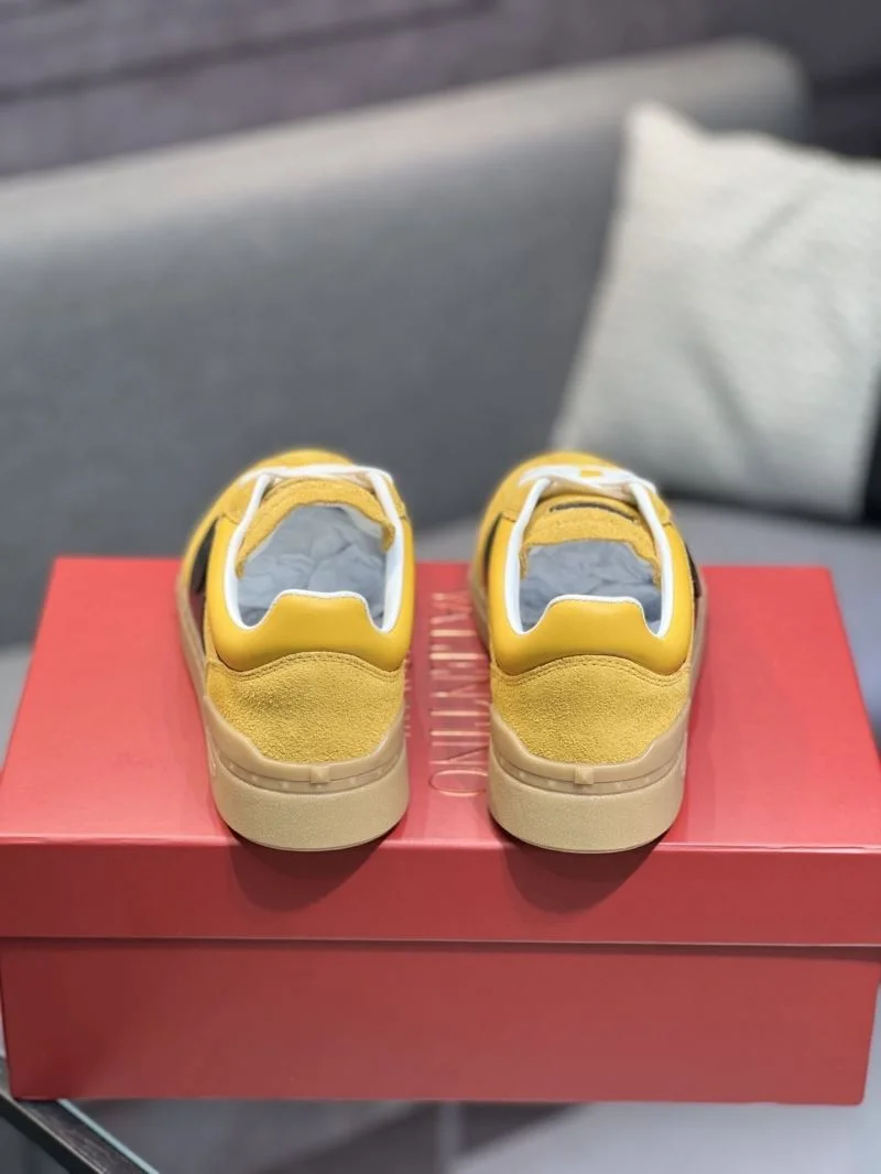 Valentino Low Shoes WeatherProof 36988