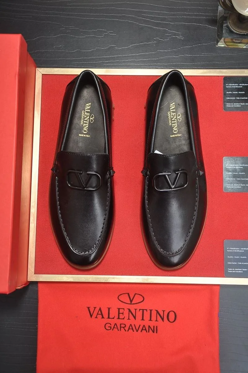 Breathable Valentino Low Shoes 36981