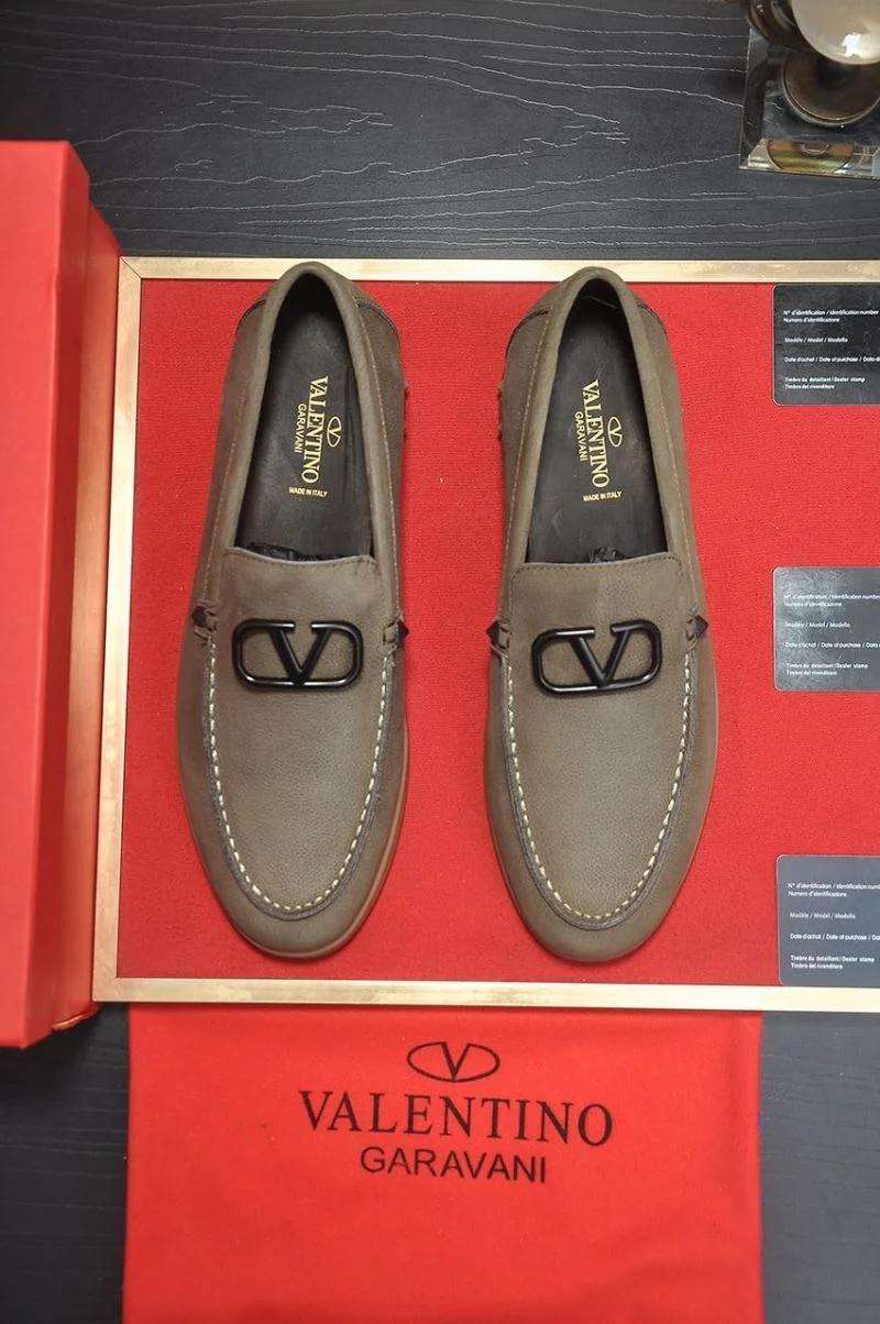 WeatherProof Valentino Low Shoes 36982